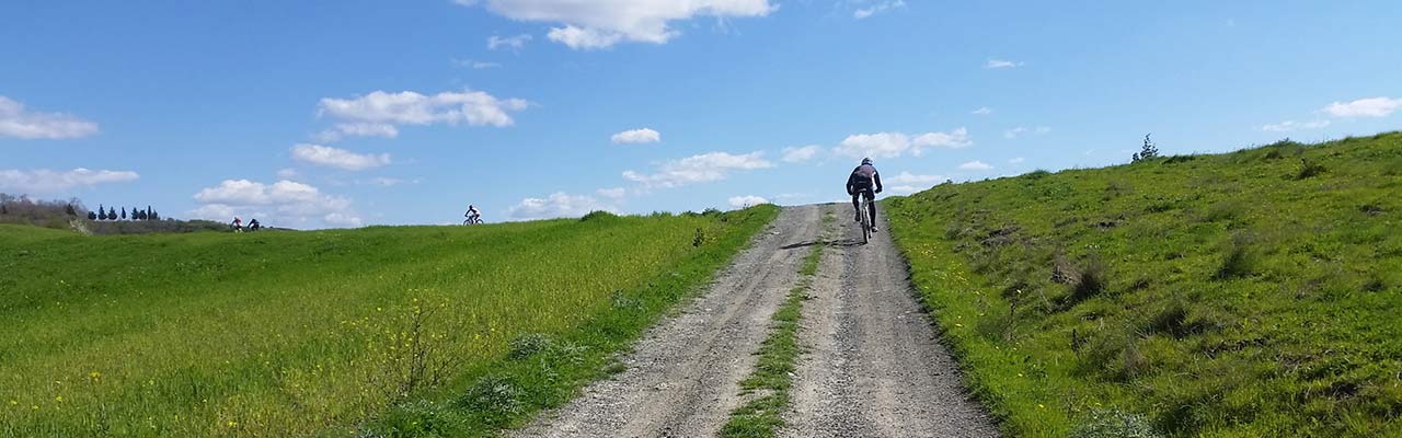 Farmhouses for cycling holidays in Italy