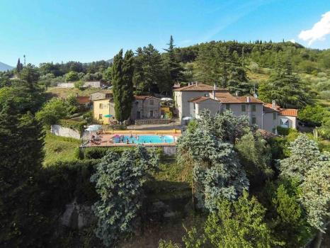 Ferme avec piscine en Toscane