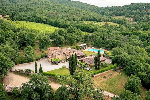 Opis Agriturismo blizu Arezzo Toskana