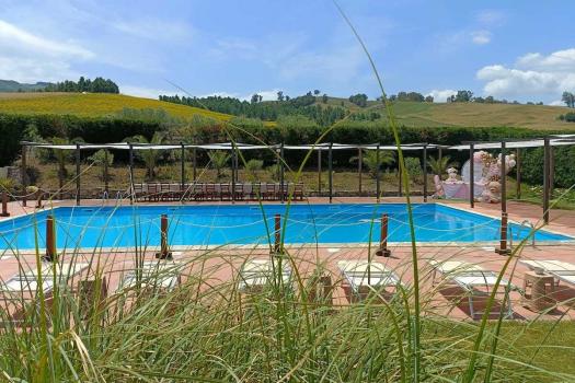 Bondegård med swimmingpool på Sicilien