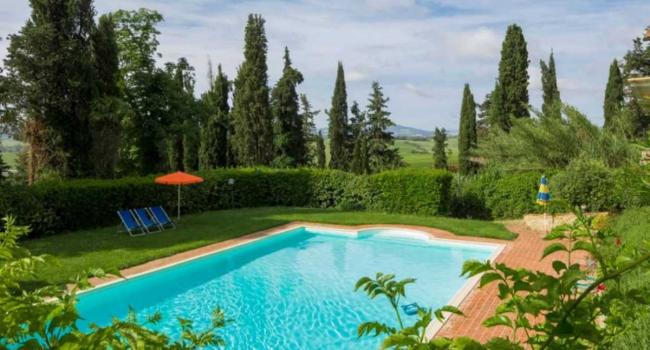 Ferme avec piscine en Toscane