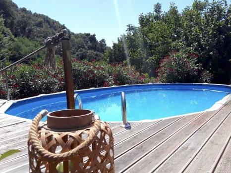 Villa: Country House