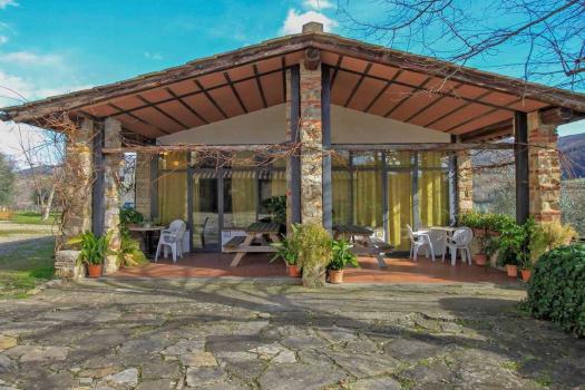 Con Una Dos Habitacion: Fienile Al Sole