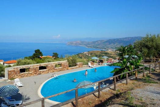 Farmhouse with pool in Sicily