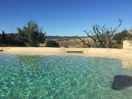 Bondehus med pool i Toscana