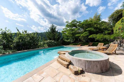 Agriturismo con piscina in Toscana