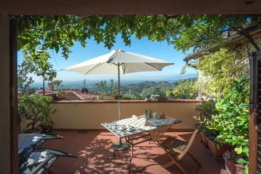 Celé zariadenie: La terrazza sui colli