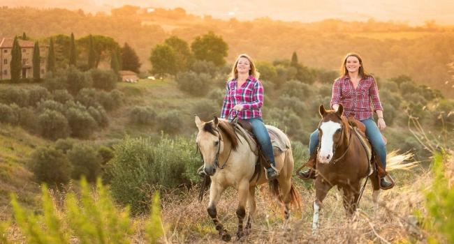 Bondgård med ridskola i Montaione