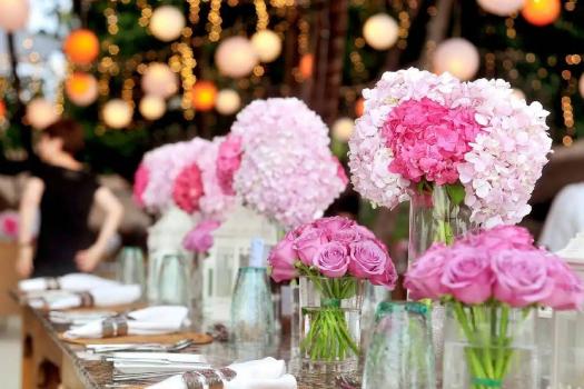 Bryllup på gårdshus med basseng i Toscana