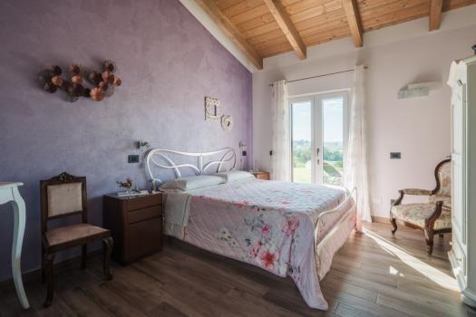 Double Room: Camera Deluxe 1