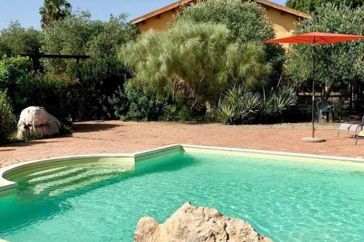 Casa de quinta com piscina na Sardenha