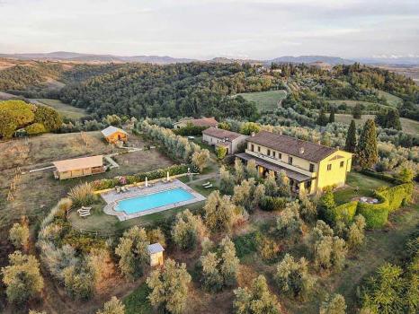 Bondegård med swimmingpool i Toscana