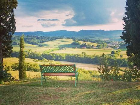 Apartmány na farme s výhľadom na toskánske kopce v meste Volterra