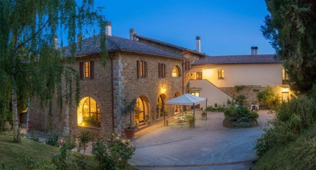 Casa rural con piscina y restaurante en Pienza