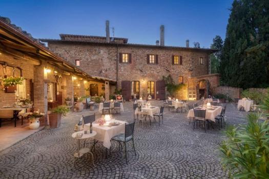 Quinta com piscina a poucos quilómetros de Siena