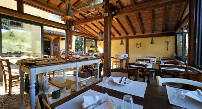 Ferme avec cuisine toscane typique
