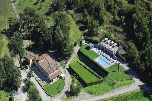 Boerderij met zwembad in de buurt van Florence