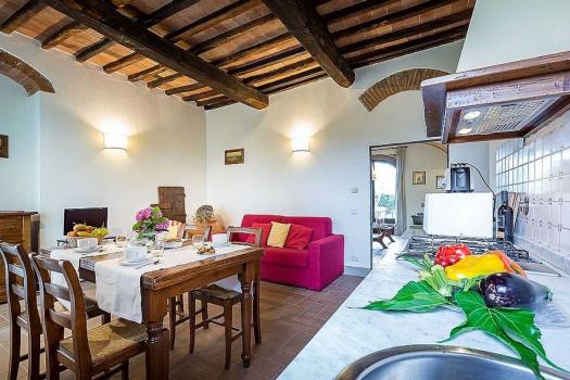  Two Room Apartment: Bilocale 2 Per 4 Pax