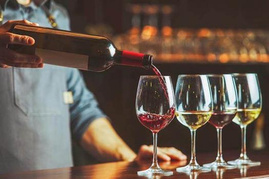 Tastings of wines and typical Tuscan products