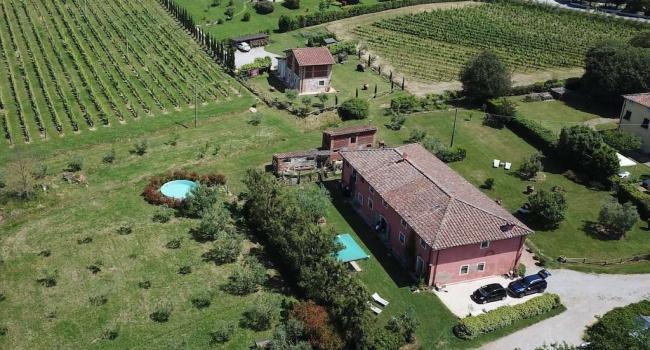 Bondgård nära Lucca i Toscana