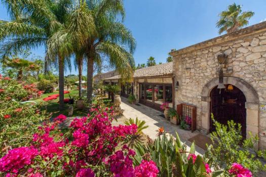 Bondgård med rum i Syracuse