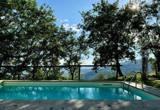 Whole property: Villa nel Verde