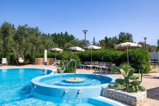 Casa de campo con piscina en Apulia