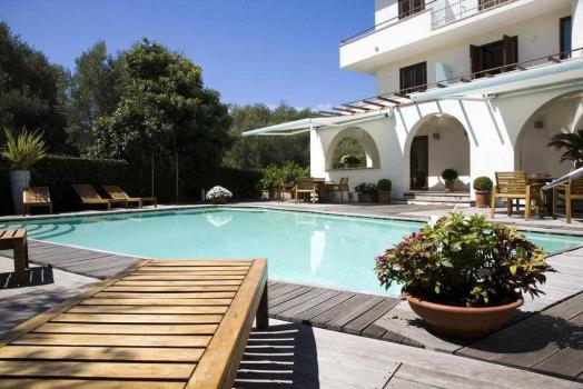 Description Hotel