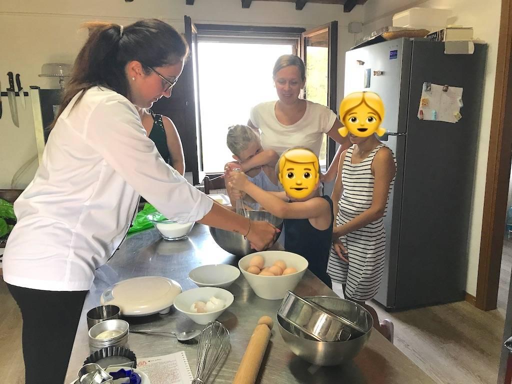 Tuscan cooking classes: Agriturismo near Pisa in Toscana, Pomarance, I  Reucci, image size:1024x768